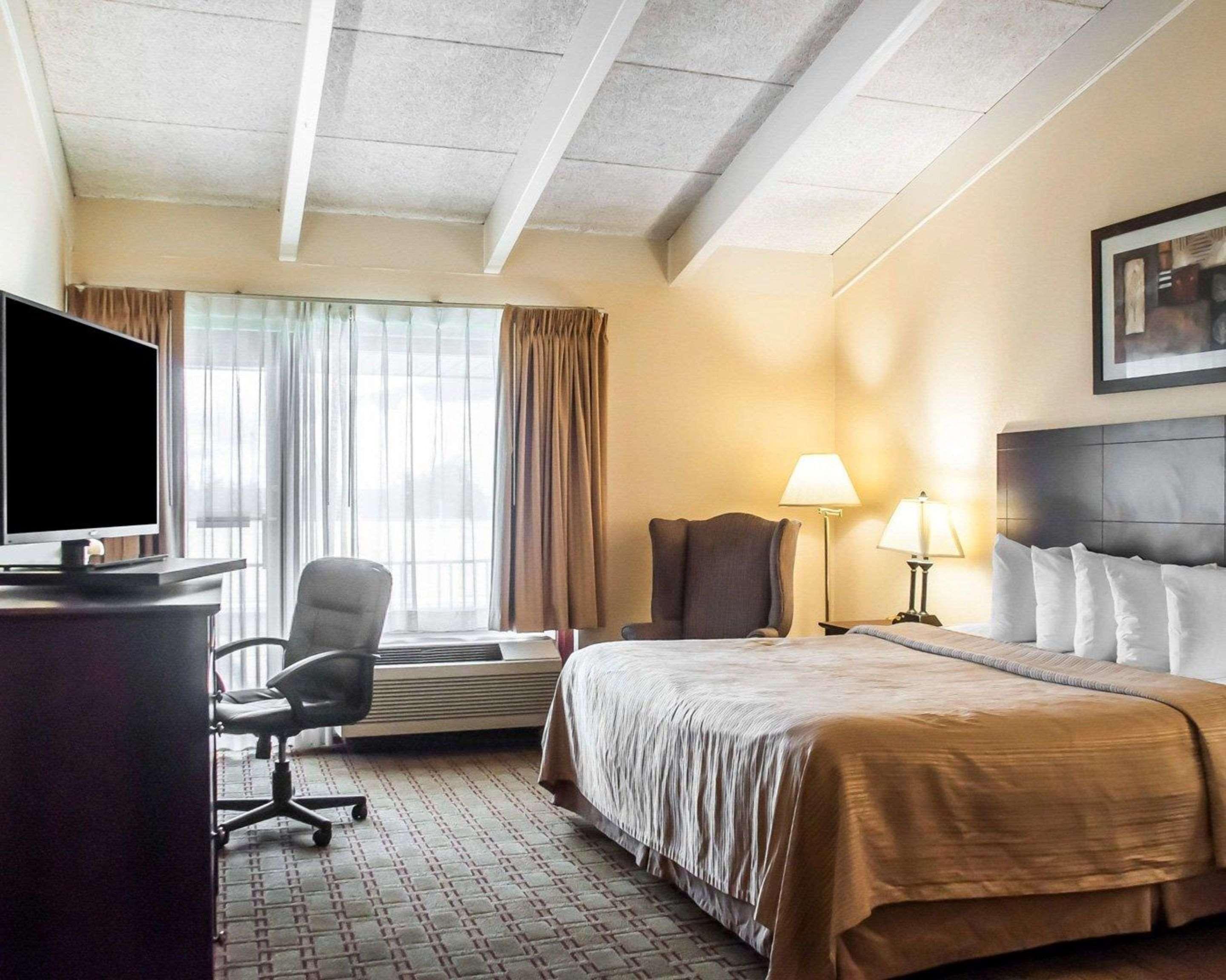 Quality Inn Airport Cheektowaga Exteriér fotografie