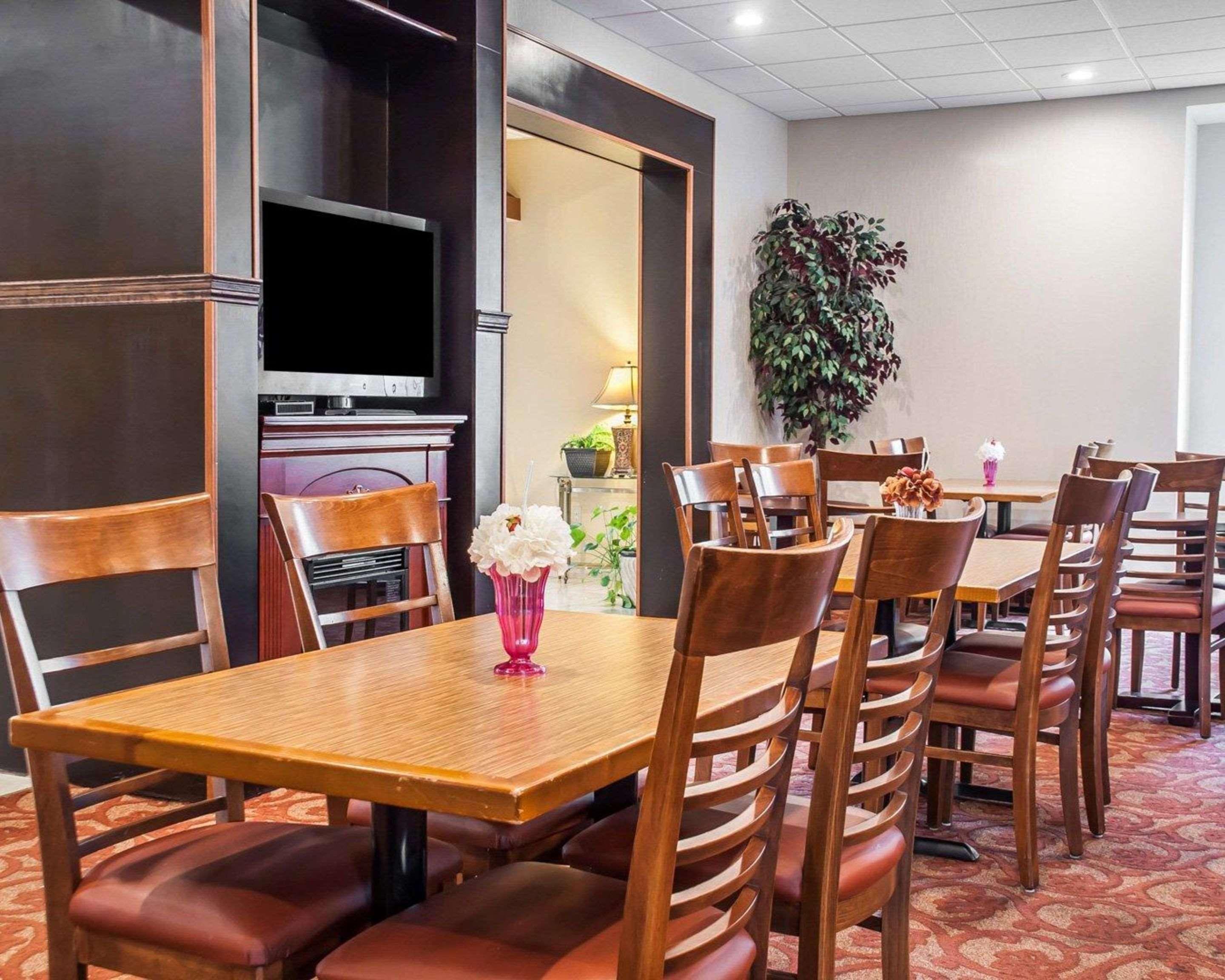 Quality Inn Airport Cheektowaga Exteriér fotografie