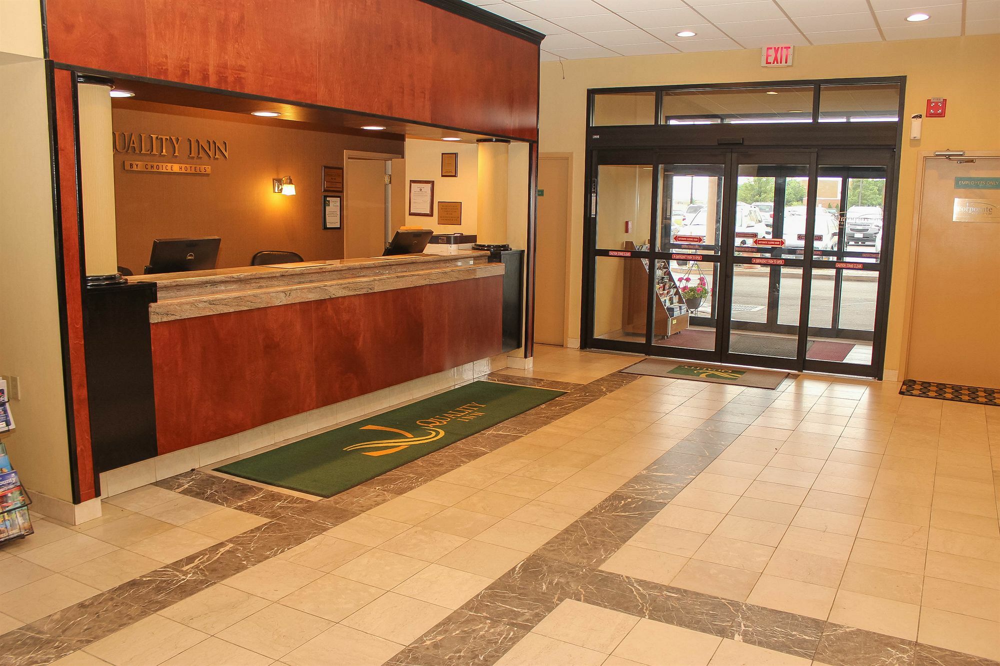Quality Inn Airport Cheektowaga Exteriér fotografie
